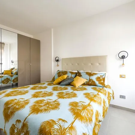 Apartment Hostly - Cisanello - Light And Colors